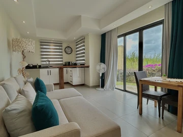 4 Bedroom Villa
