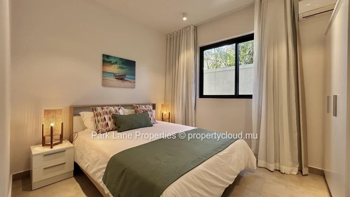 Spacious 3-Bedroom Ground Floor Apartment with Terrace & Plunge Pool in Tamarin