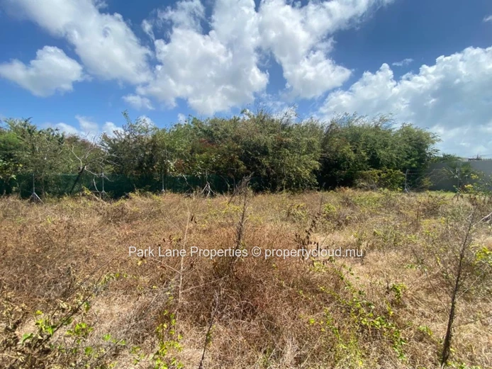 Ideal land for sale at Cap Malheureux for investment or immediate construction.