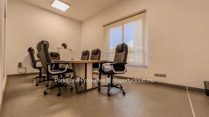 Espace de bureau moderne dans un complexe haut de gamme à Moka
