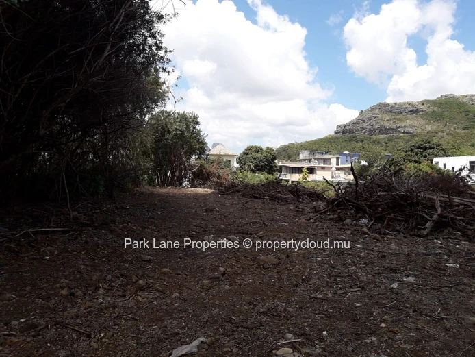 Land for sale Quatre Bornes : very good opportunity!