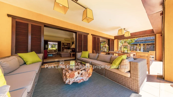 Prestigious 4-Bedroom Villa with Pool, Kiosk & Garden in Tamarina Golf Estate