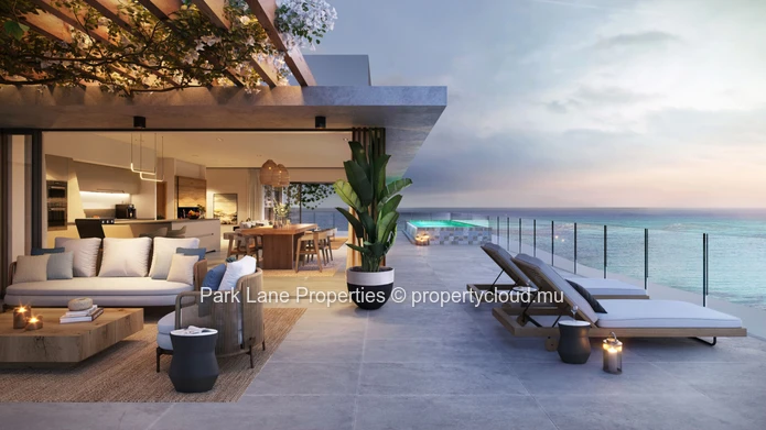 Exceptional Beachfront Penthouse at La Réserve Balaclava – Luxury, Space & Panoramic Ocean Views