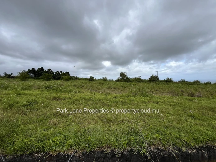 Remarkable Residential Plot within the Prestigious Avalon Golf Estate
