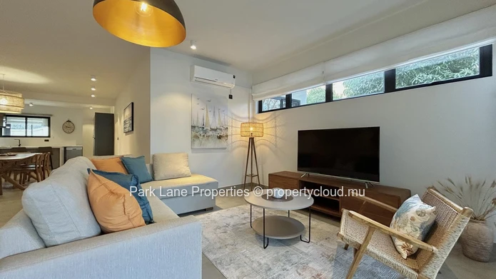 Spacious 3-Bedroom Ground Floor Apartment with Terrace & Plunge Pool in Tamarin