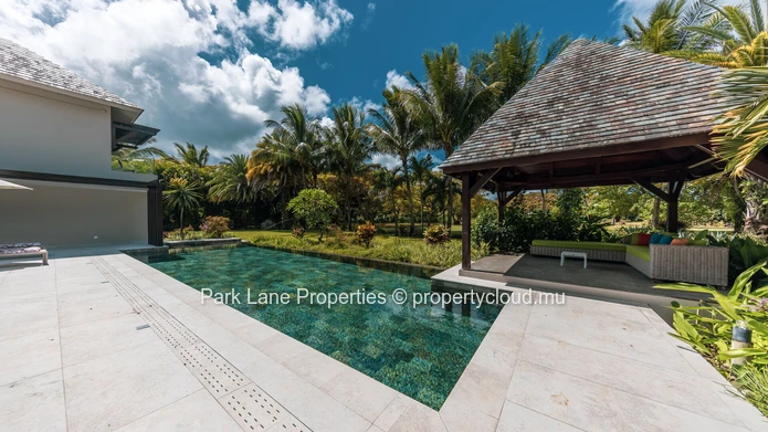 6-Bedroom Villa with Pool and Garden Views – Anahita, Beau Champ