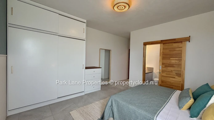 Beautifully furnished 3-Bedroom Apartment With Great Views