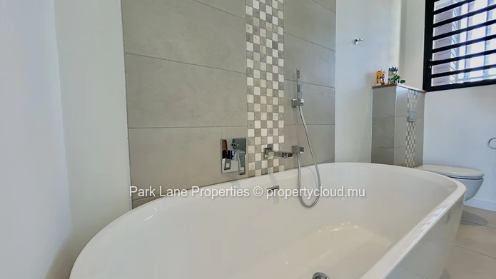 Villa de luxe de 3 chambres avec piscine privée et jardin