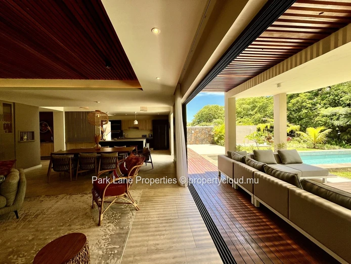 Luxury contemporary golf villa for sale fully furnished in the heart of heritage Villas Valriche