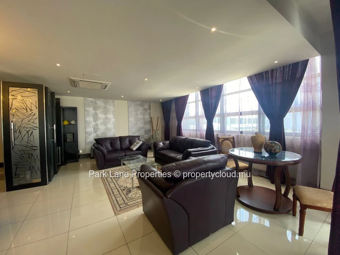 Furnished and equipped apartment in a prestigious complex in Grand Bay