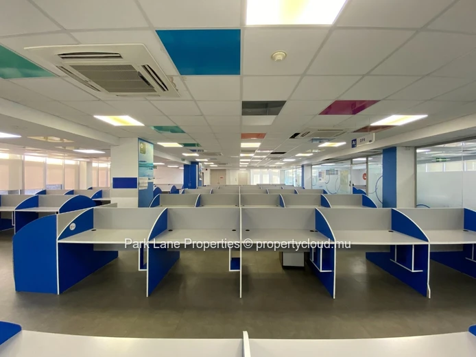 Office space on the 5th Floor in Ebene: Flexible and Convenient