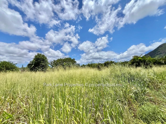 A Prime Residential Plot in the Heart of Moka’s Thriving Landscape
