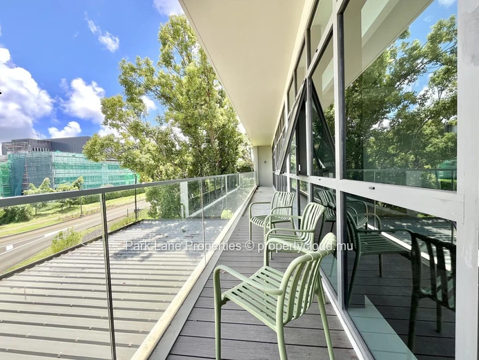 Spacious office space in the heart of Moka