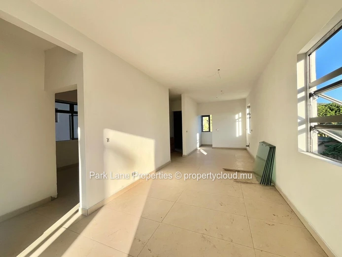 Contemporary 2-Bedroom Apartment in Vieux Quatre Bornes