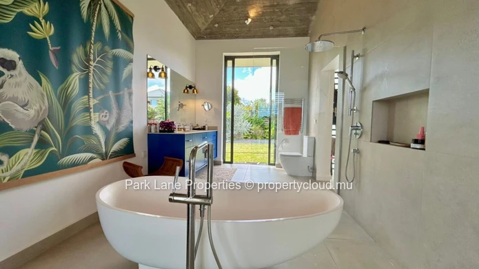 Exquisite Architect-Designed Home for rent in Mont Piton.