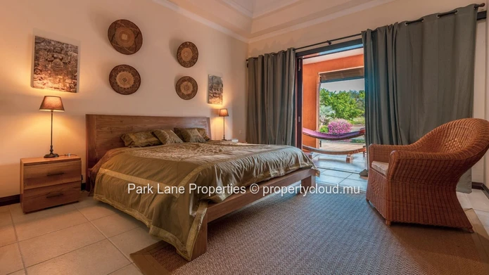 Exquisite IRS villa in the west coast