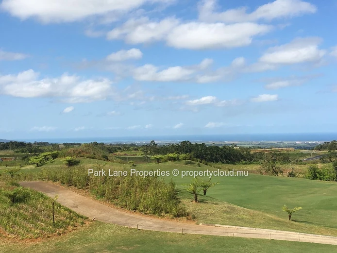 Residential land in the prestigious Avalon Estate – Exceptional natural setting