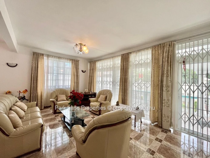 Charming House for Sale in Prime Phoenix Location