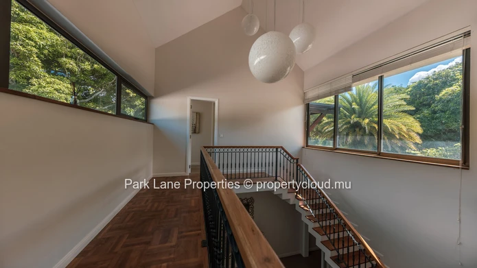 6-Bedroom Villa with Pool and Garden Views – Anahita, Beau Champ