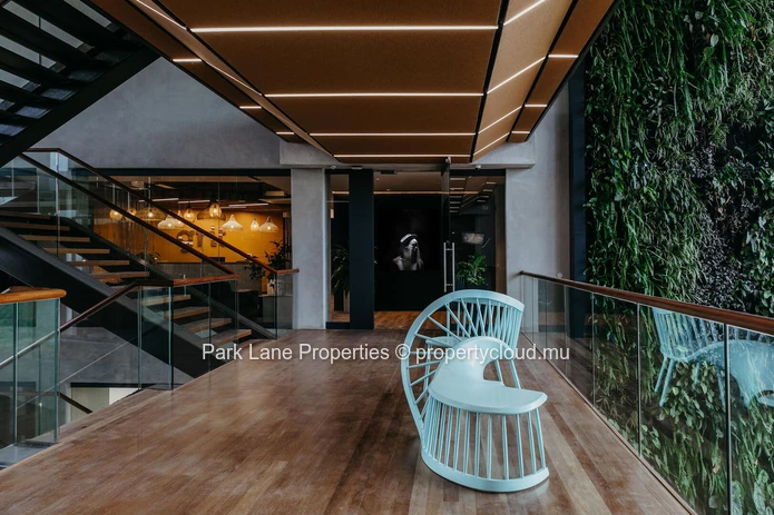 "Prime Office Space on rent in Grand Baie - 289 m² - Don't Miss Out!"