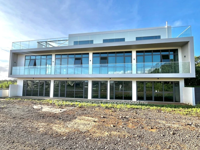 Prime Retail Space in Vivea Business Park: Your Gateway to Smart City Commerce