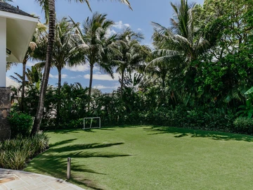 6 Bedroom Villa