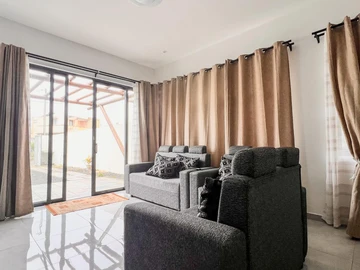 3 Bedroom Townhouse, Duplex
