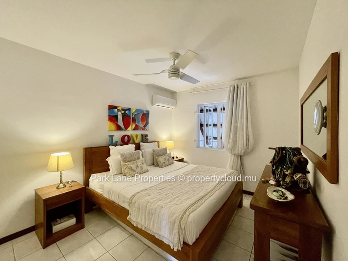 For Sale: Duplex with Private Pool in Bain Boeuf