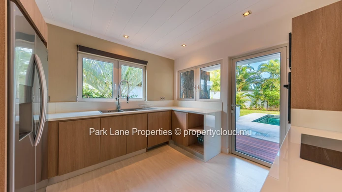 Élégante villa contemporaine  à vendre à Grand Baie.